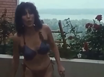  Zbog ove scene SVI SU GUBILI GLAVU, a evo gde je danas FATALNA GLUMICA iz "Žikine Dinastije" i kako ju je Zdravko Čolić ZAVOLEO!