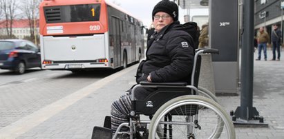 Kierowcy! Pomagajcie niepełnosprawnym wsiąść do autobusu