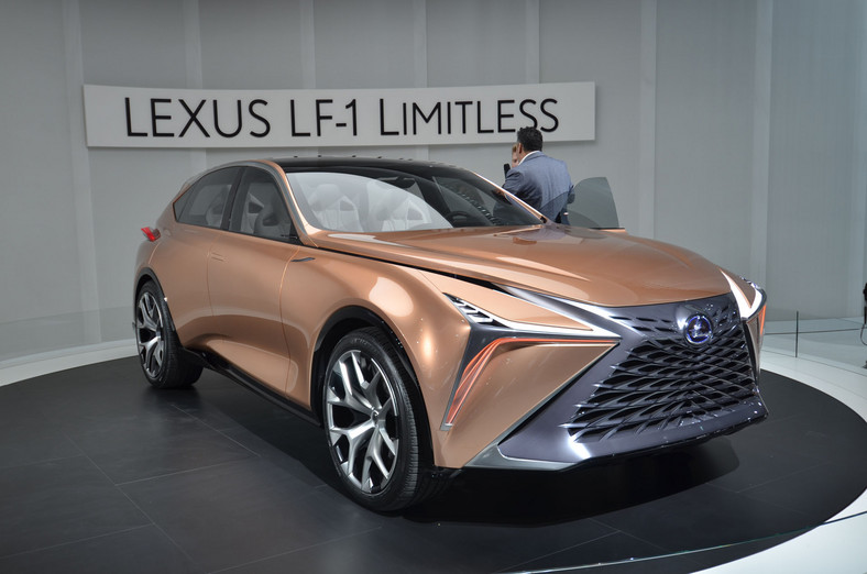 Lexus LF-1 Limitless - flagowy SUV Lexusa