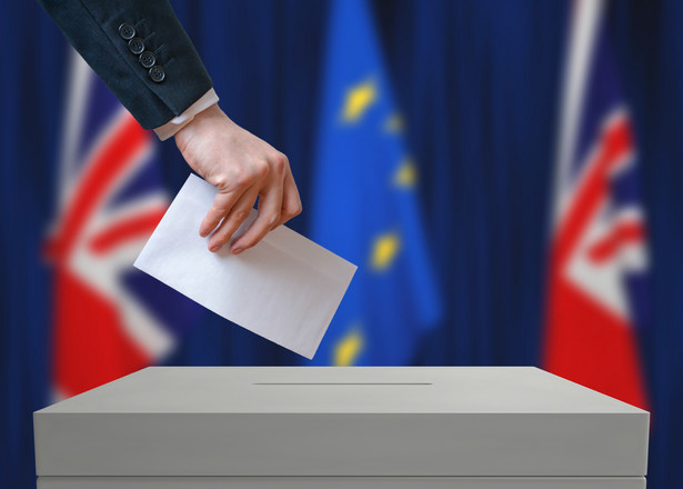 Rząd Wielkiej Brytanii chce zagwarantować prawa obywateli UE