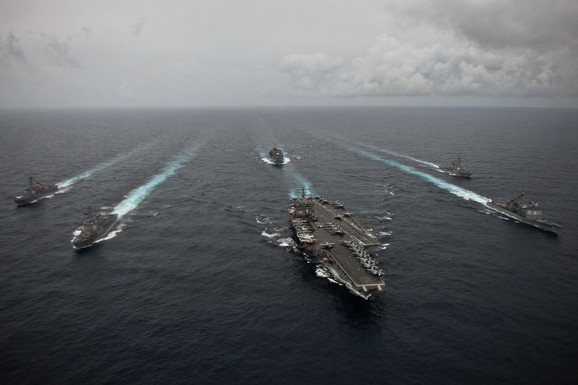 "RAT SE NASTAVLJA" Američka vojska kreće sa blokadom Ormuza, Iran objavio kako će UZVRATITI UDARAC: Skače cena nafte, razmena vatre između Izraela i Hezbolaha