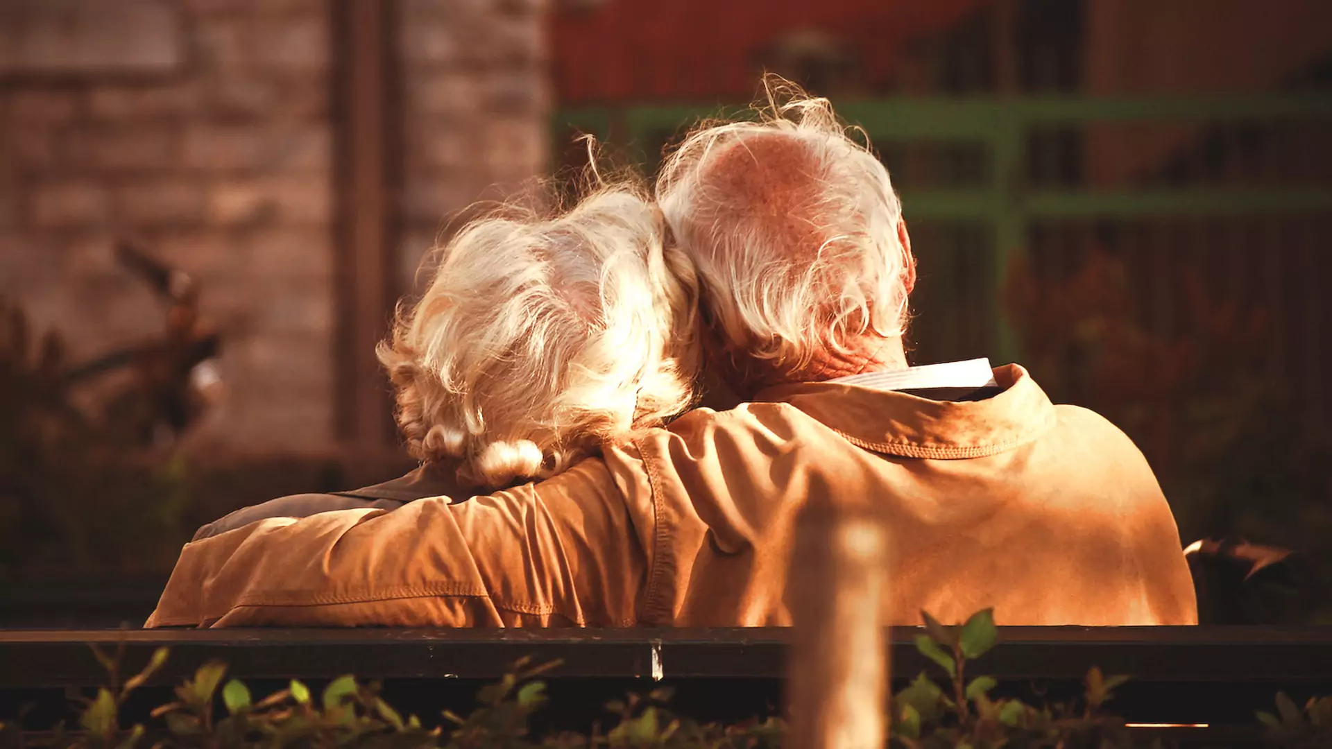 Historia tych staruszków przywraca wiarę w miłość: mają łącznie 187 lat i wkrótce wezmą ślub
