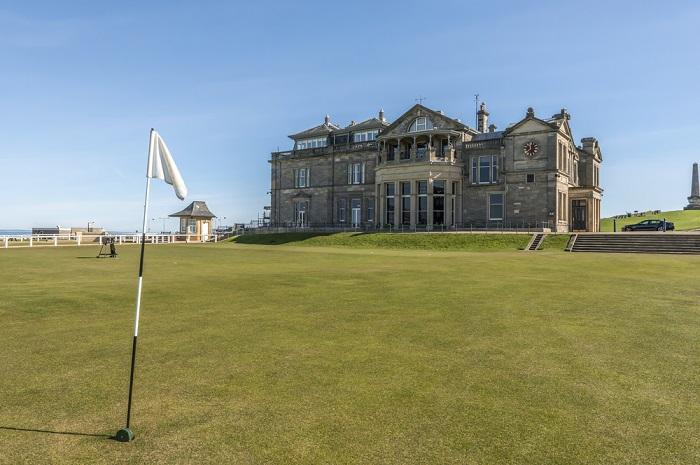 A Skócia keleti partján található kisváros, St.Andrews a golf szülőföldje büszke tulajdonosa