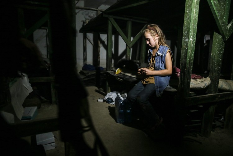 Ludzie w oblęzonym Iłowajsku żyją pod ziemią