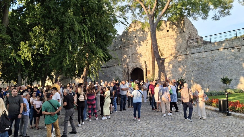 Skup građana protiv blokada