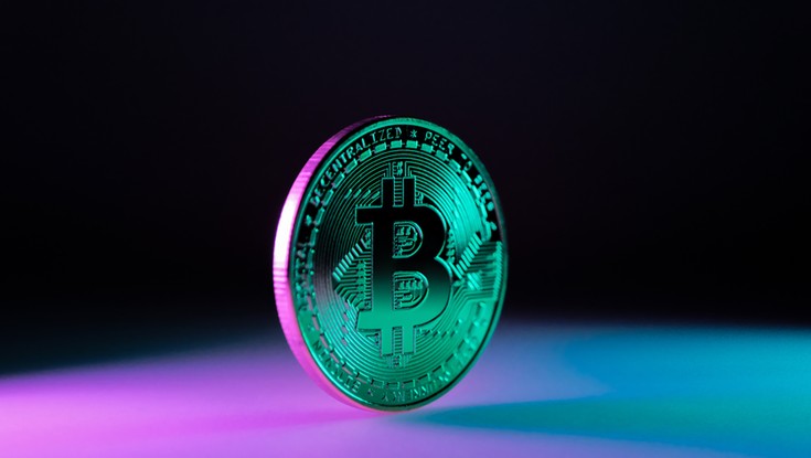 Bitcoin bije rekord: kurs przekroczył 116 tys. dolarów. Co napędza wzrost?