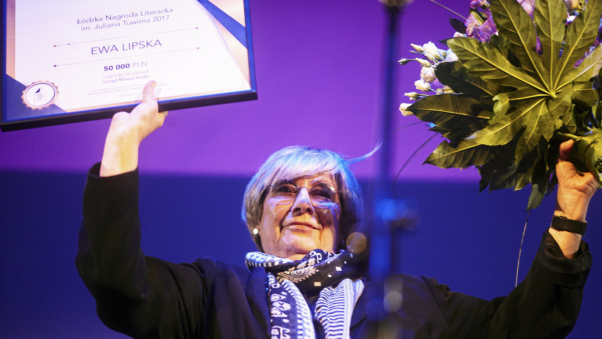 Autorka ponad 30 tomów poezji Ewa Lipska została laureatką Nagrody Literackiej im. Juliana Tuwima. Wyniki ogłoszono podczas niedzielnej gali finałowej tegorocznej edycji promującego czytelnictwo festiwalu Puls Literatury w Łodzi.
