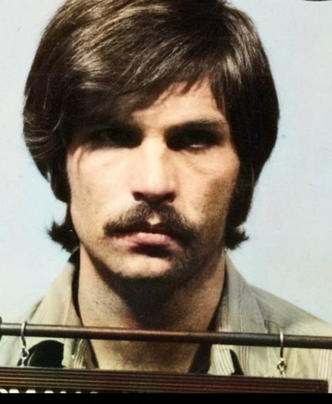 Steven Harper po aresztowaniu w 1978 r.