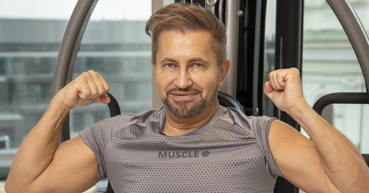 Mi van itt? Jákob Zoltán és Király Linda közt elcsattant egy csók –  videó