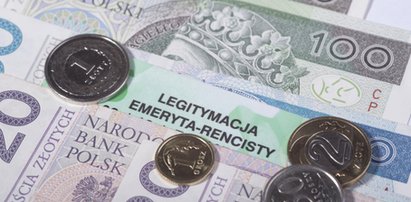 Emerycie! Zostanie ci więcej pieniędzy w portfelu