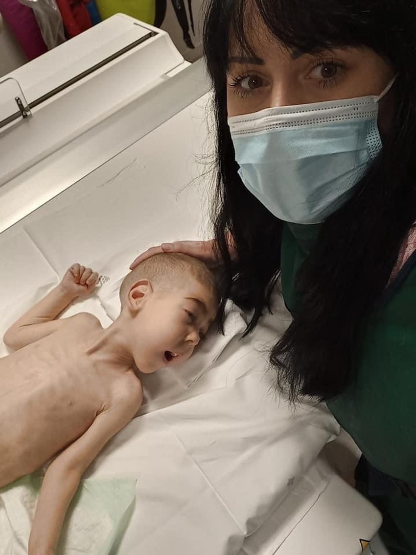 Maksim MIlenković sa majkom Jovanom