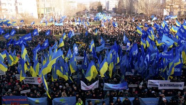 Demonstranci proszą o przerwanie głodówki