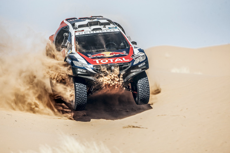 Peugeot 2008 DKR  na trasie Rajdu Jedwabnego Szlaku