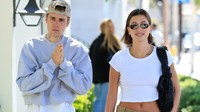 Hivatalos: Első gyermekét várja Hailey Bieber és Justin Bieber, elképesztő fotókkal jelentették be