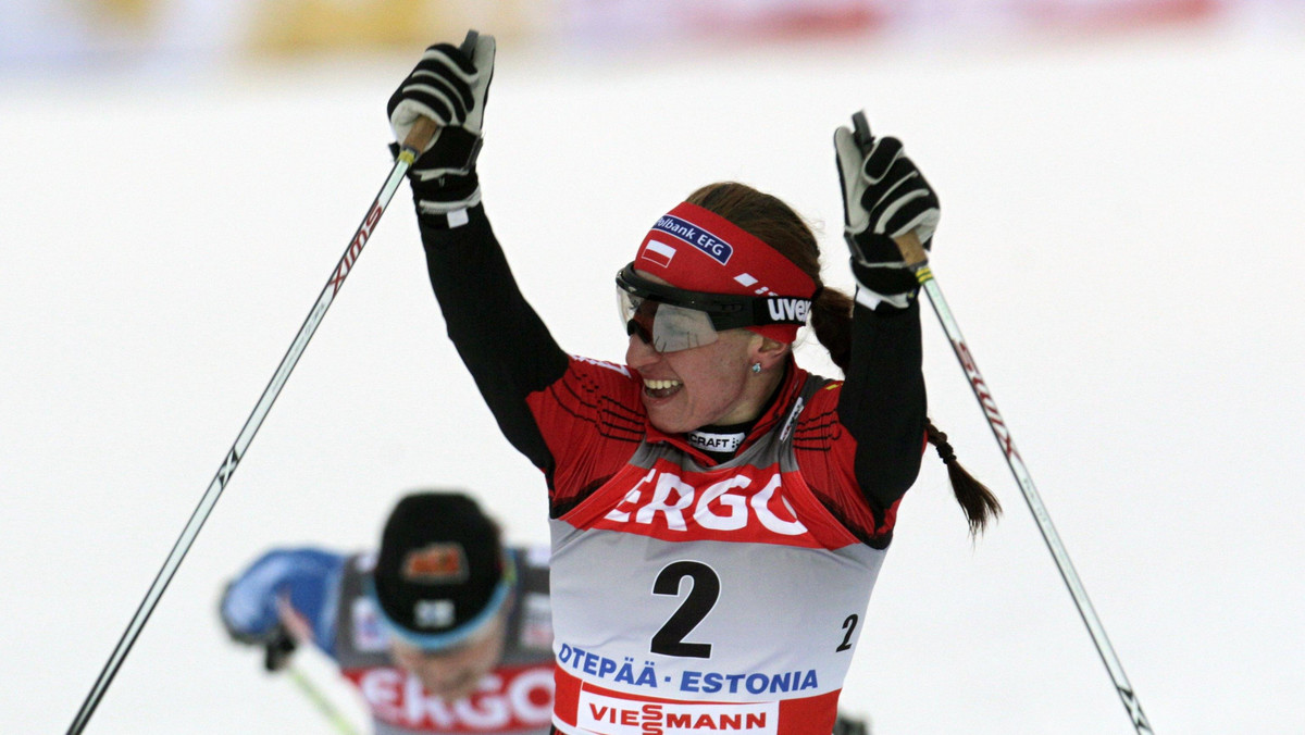 Justyna Kowalczyk bez żadnych problemów awansowała do ćwierćfinału zaliczanego do klasyfikacji Pucharu Świata sprintu kobiet na 1,5 km techniką dowolną. Polka w eliminacjach uzyskała piąty czas. Niespodziewanie wygrała Amerykanka Jessica Diggins, która finiszowała o 5,49 s przed Polką.