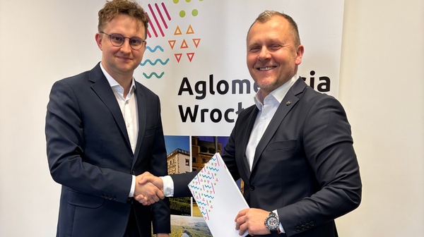 Tomasz Wiśliński (z lewej) i Robert Iwan. Ta współpraca ma przynieść korzyści całemu regionowi. 