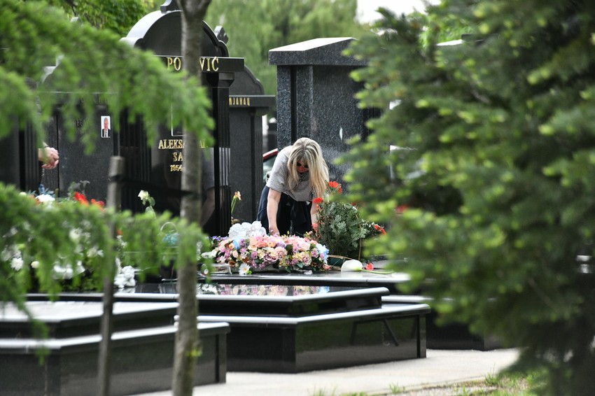 Novo bežanijsko groblje Saša Popović