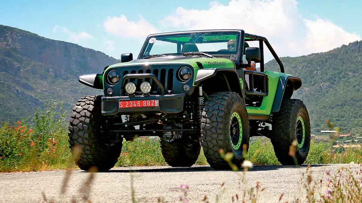 Jeep Wrangler Trailcat - driftowóz na spędem 4x4