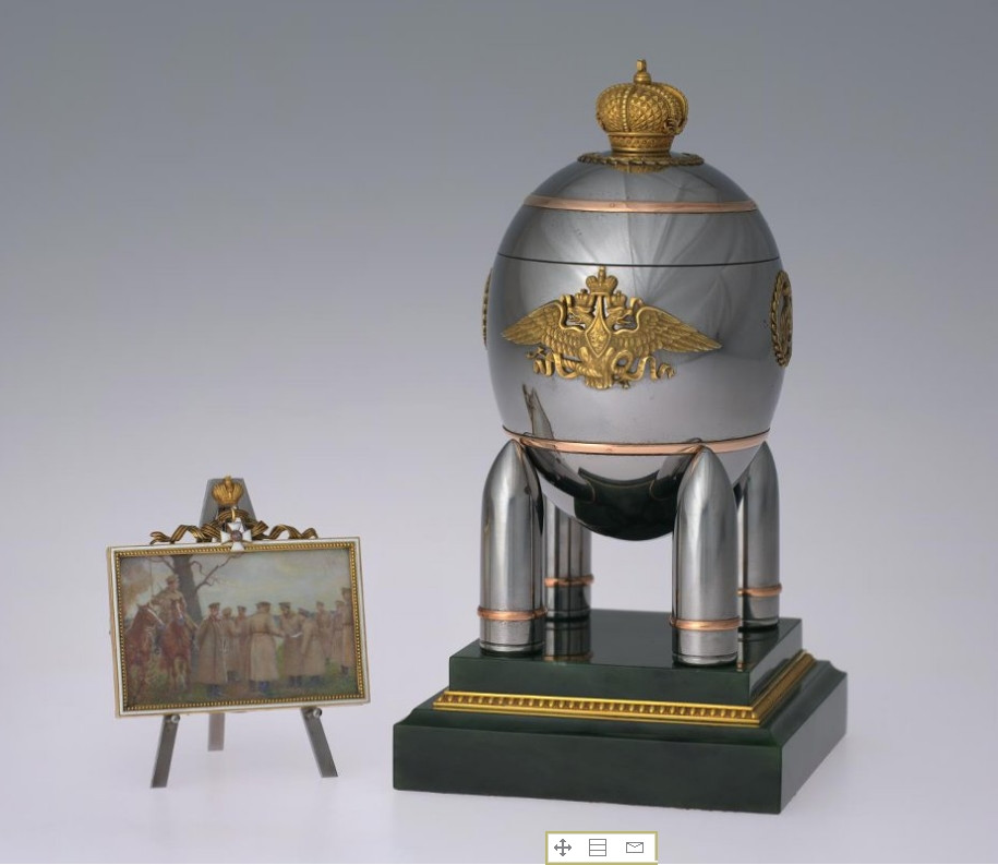 Wielkanocne jajo Fabergé Mikołaja II. Tzw. stalowe jajko zawierało w sobie miniaturę, na której przedstawiono Mikołaja i ich syna Aleksego doglądających armię carską