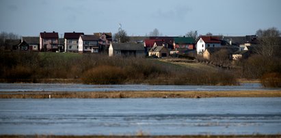 IMGW wydało trzeci stopień ostrzeżenia. Woda wzbiera na Mazowszu!