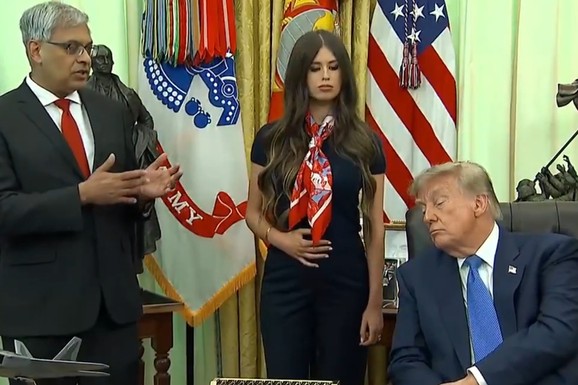 (VIDEO) "OVO POSTAJE SMEŠNO. KAKAV LUZER!" Novi snimak Donalda Trampa iz Ovalnog kabineta uzburkao javnost: "Zašto niko ne govori o ovome?"