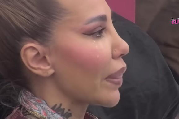 "NORA JE DEO TEBE I MENE, ONA MI JE NAJBITNIJA" Aneli roni suze i jeca, Asmin je teši, spomenuo i njihov zajednički život
