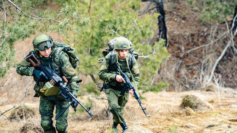 Wiceszef MON o rosyjskich manewrach: Niewiarygodne są informacje dotyczące liczby żołnierzy i scenariusza ćwiczeń