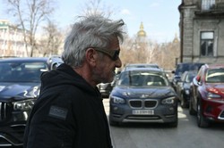Sean Penn wygrał, ale nie odebrał Oscara. Tą decyzją i podróżą zaskoczył wszystkich