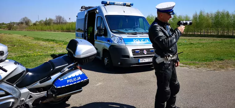 Motocykliści pod okiem policji - przekraczanie prędkości to norma