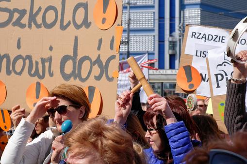 strajk nauczycieli, protest w Katowicach