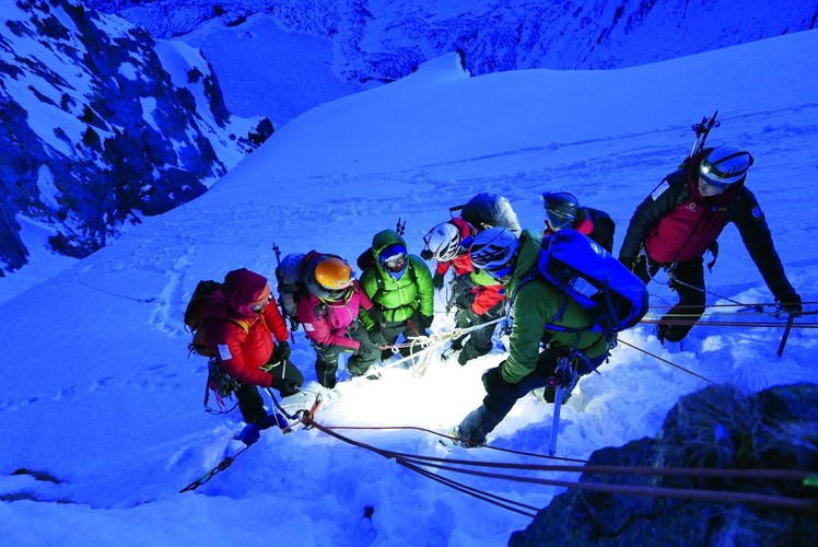Nocna wyprawa po dwóch taterników na wschodniej ścianie Kościelca / fot. Andrzej Mikler