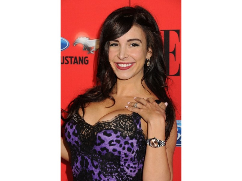 Seksowny dekolt Mayry Veroniki