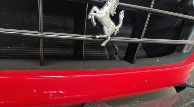Féláron árverez a NAV egy lefoglalt Ferrarit Fotó: NAV