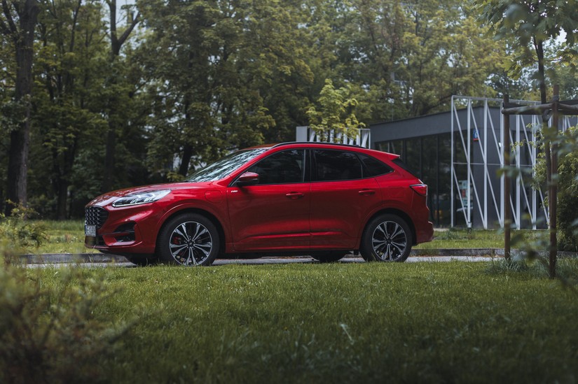 Ford Kuga PHEV - zdjęcie poglądowe