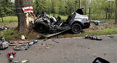 Tragiczny wypadek w Mikołowie. Z BMW została miazga. Kierowca nie miał szans