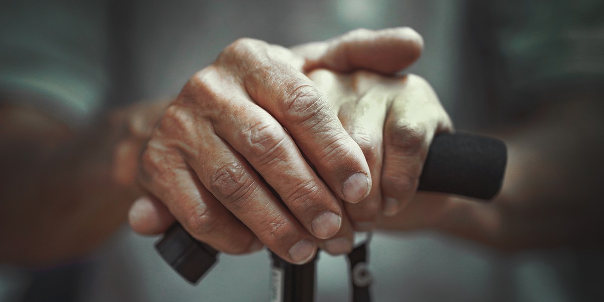 Szczepionka przeciwko chorobie Alzheimera ma na celu zapobieganie lub spowolnienie postępu choroby. 