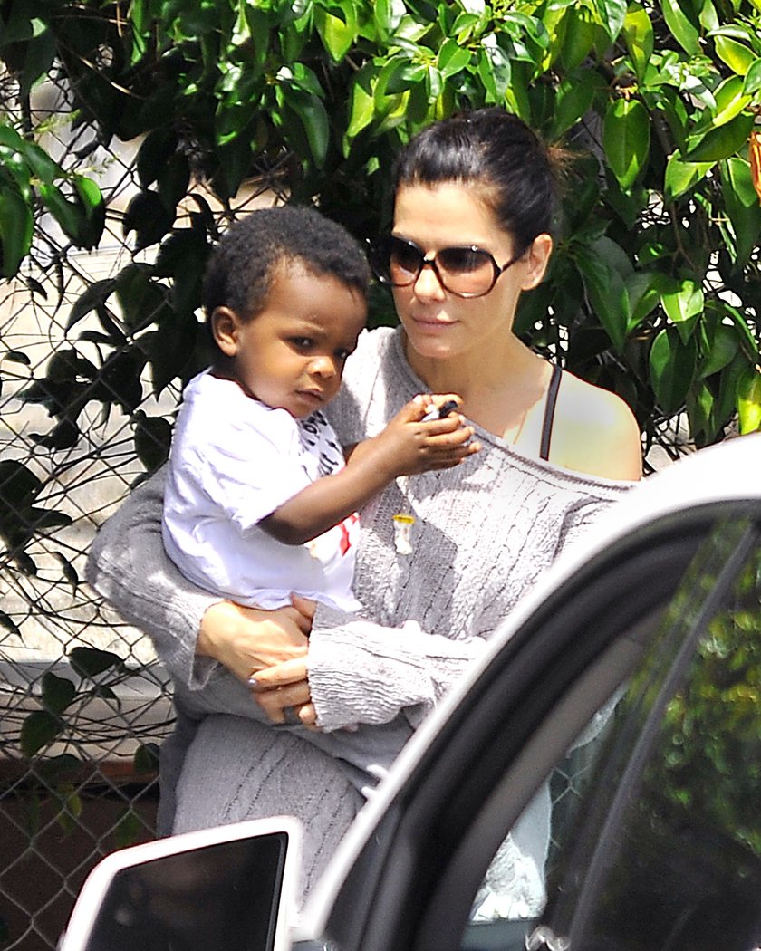 Sandra Bullock z adoptowanym synem