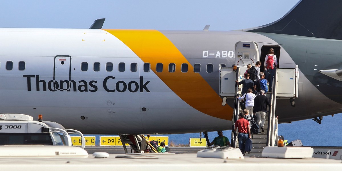 Thomas Cook, najstarsze na świecie biuro podróży, ogłosiło w poniedziałek upadłość. Dyrektor wykonawczy (CEO) firmy Peter Fankhauser oświadczył, że biuro zostało poddane przymusowej likwidacji. 