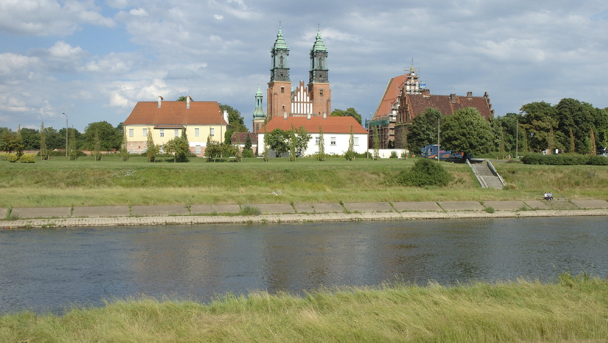 Nowe plaże miejskie, wypożyczalnia sprzętu wodnego i regularne rejsy statków pasażerskich mają w Poznaniu przyciągnąć mieszkańców i turystów nad Wartę. Miasto podkreśla, że 2015 r. jest przełomowy w podejściu do przepływającej przez centrum rzeki.