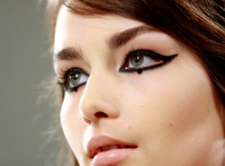Jej piękne czarne oczy...