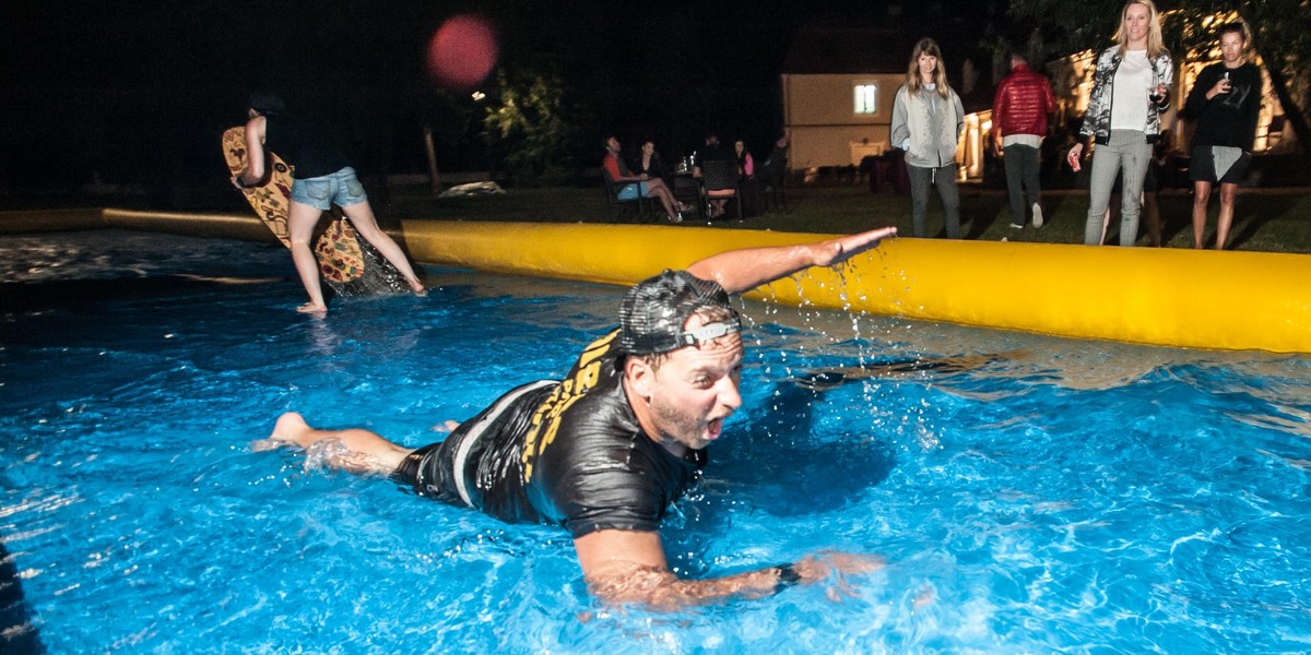 1. Nocne Miszczostwa Świata w Skimboardzie