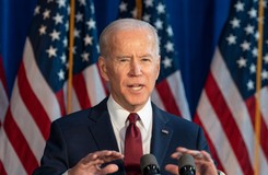 Joe Biden o Putinie: Przegrywa wojnę, stał się pariasem na świecie