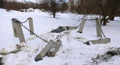 Dewastacja na terenie Miejsca Pamięci KL Plaszow