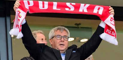 Gwizdy, wyzwiska - tak był traktowany przez kibiców Ryszard Czarnecki. Jeden z nich nawet go pobił!