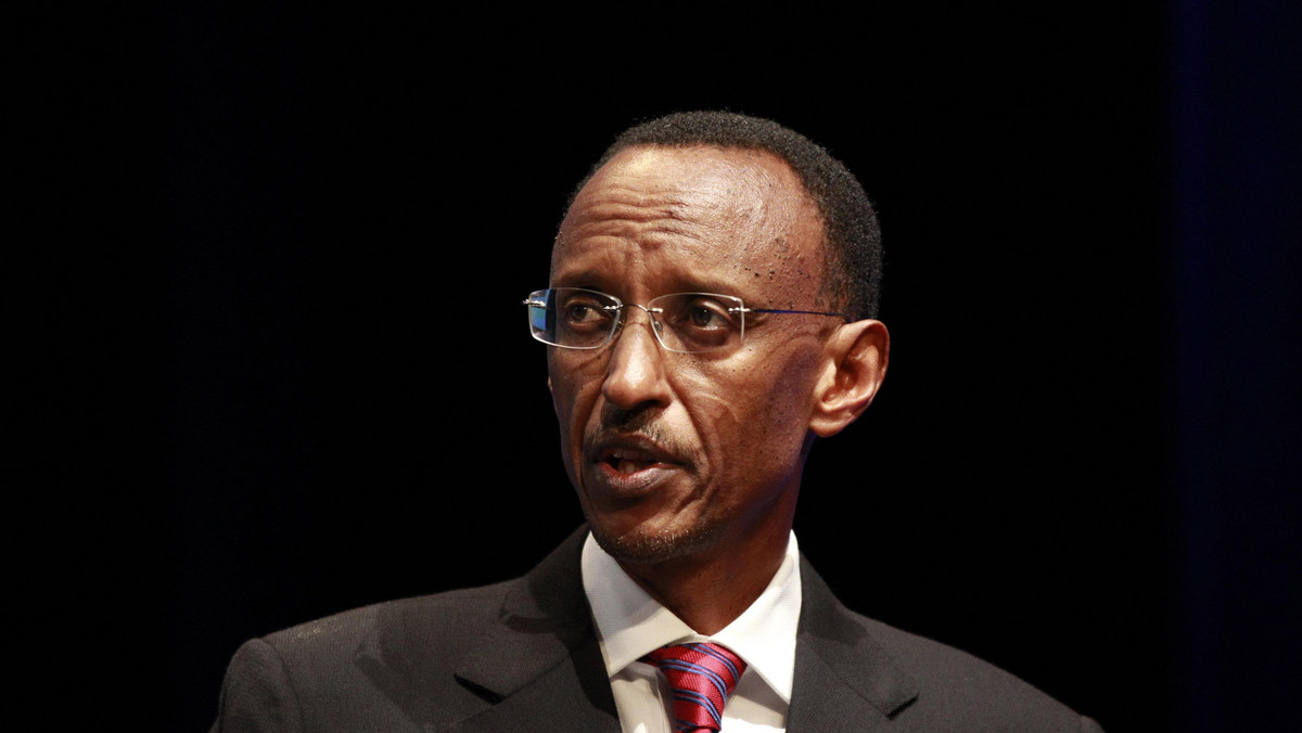 Trzeba przyzwyczaić się do tego, że największe kluby na świecie mają kibiców w najbardziej egzotycznych zakątkach globu. Takim kibicem jest prezydent Rwandy, Paul Kagame.