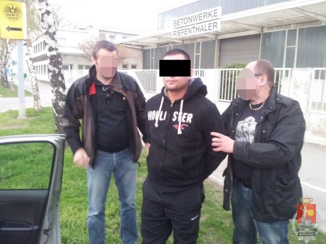 Gang polskich złodziei rozbity. Ukradli w Austrii tysiąc aut