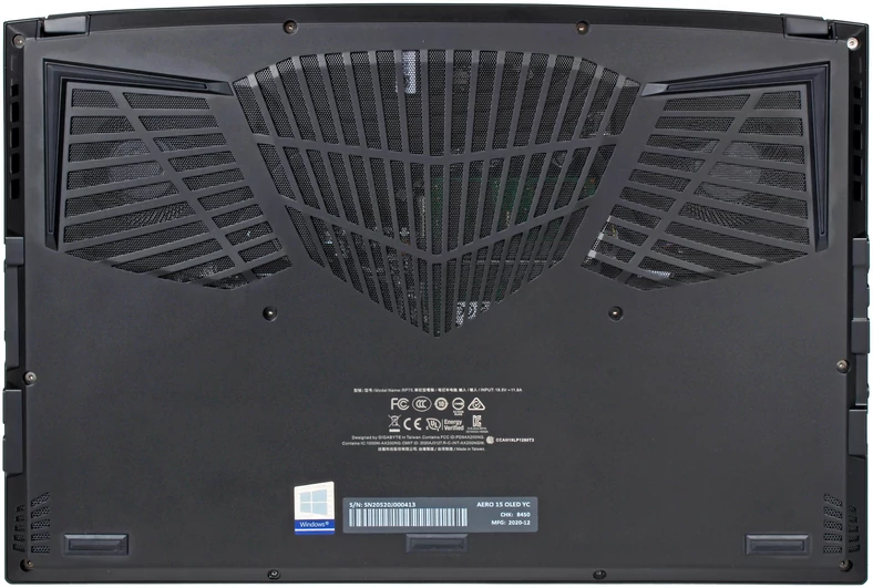 Gigabyte AERO 15 OLED (YC) – dolny panel