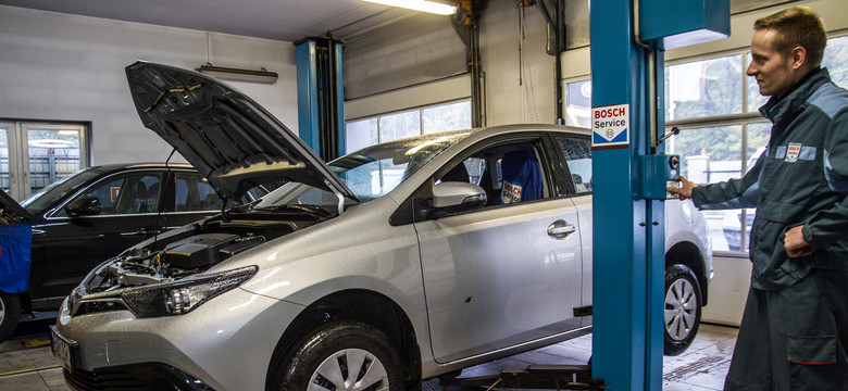 Przegląd samochodu Auto Świat