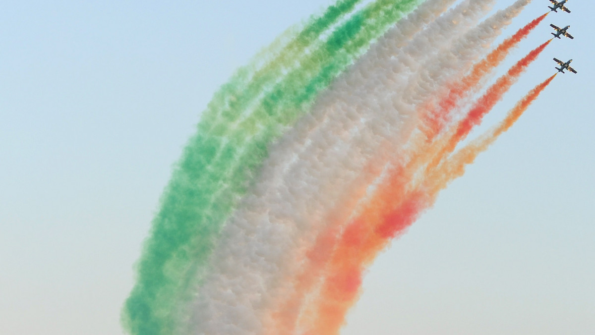 Międzynarodowe Pokazy Lotnicze Air Show w Radomiu są głównym punktem uroczystości z okazji Święta Lotnictwa Polskiego. Pokazy odbywają się na radomskim lotnisku Sadków od godz. 9 do 18.30. Maszyny można podziwiać w czasie podniebnych pokazów, a także na wystawie. W ciągu tegorocznej imprezy organizatorzy spodziewają się nawet 200 tysięcy widzów.