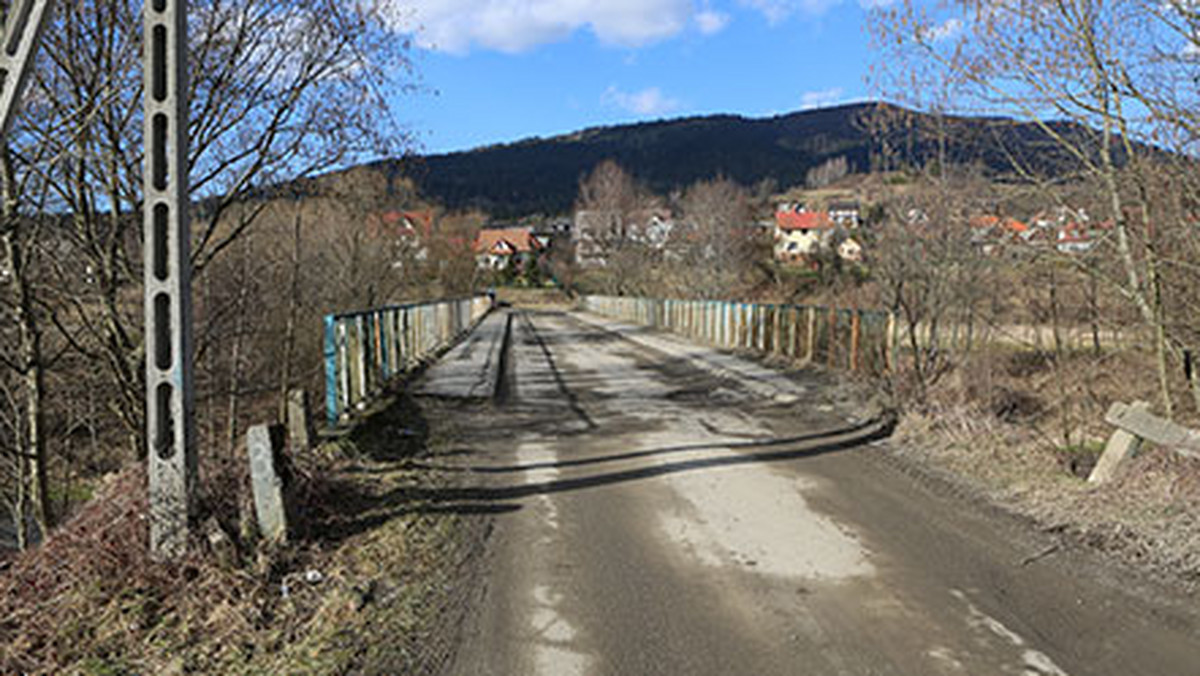 W tym roku w Rabce – Zdroju rozpoczną się inwestycje drogowe i mostowe warte ponad 8,5 miliona złotych. Po wyremontowanych ulicach będzie można pojechać w październiku.